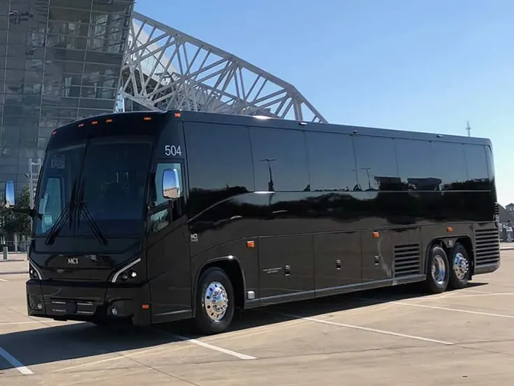 Charter Bus / Motor Coach photo 1 of 6