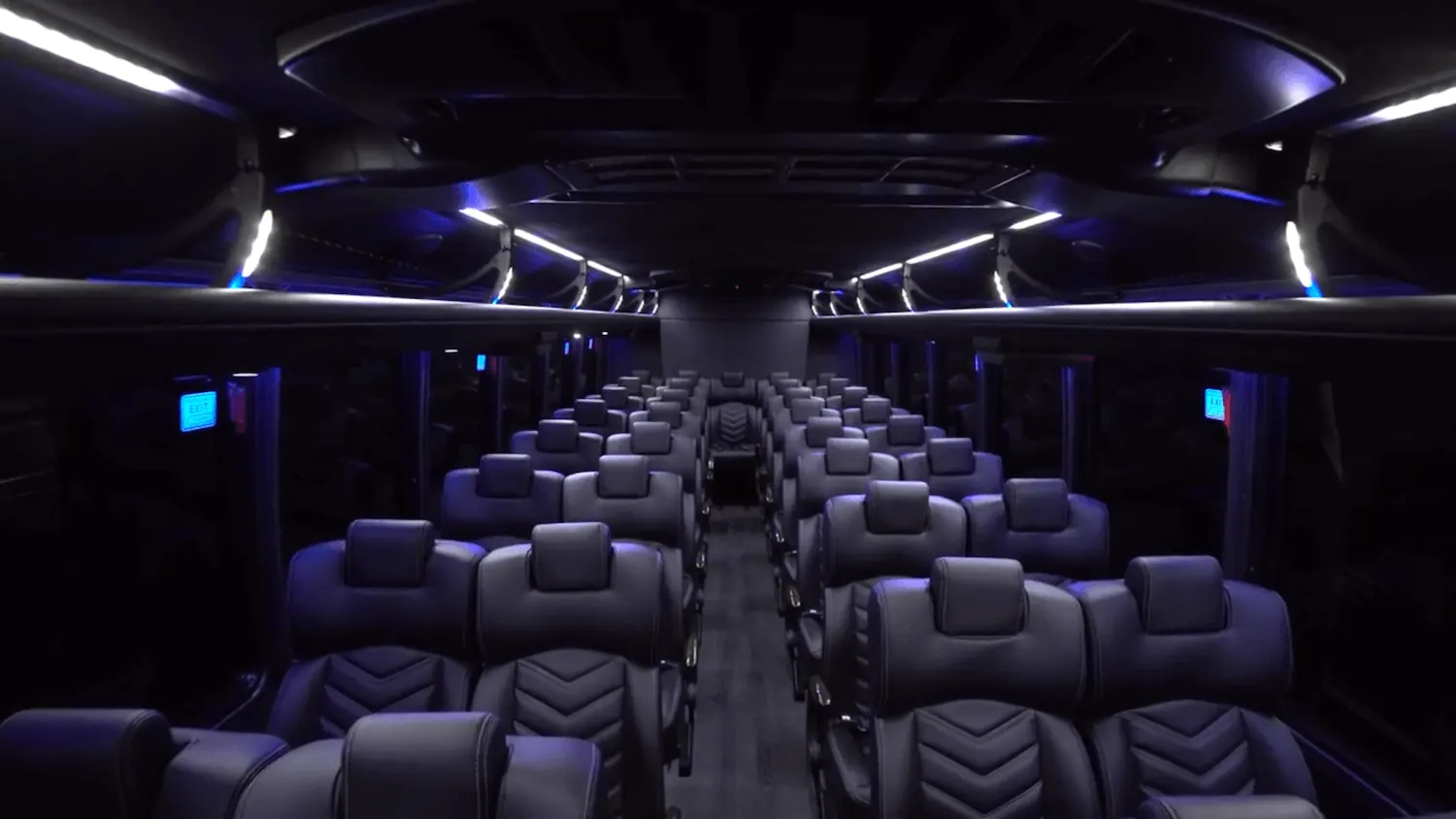 Charter Bus / Motor Coach photo 5 of 6